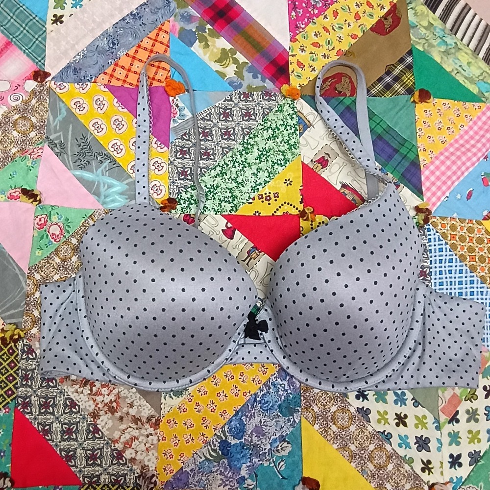 Body by Victoria Secret Bra Women 36B Gray Perfect Shape Underwired